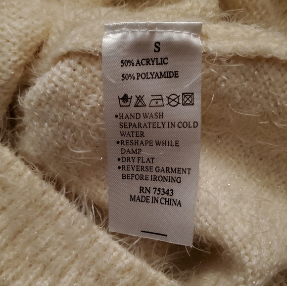 Katsumi fuzzy sweater with pearl accents - Picture 10 of 11